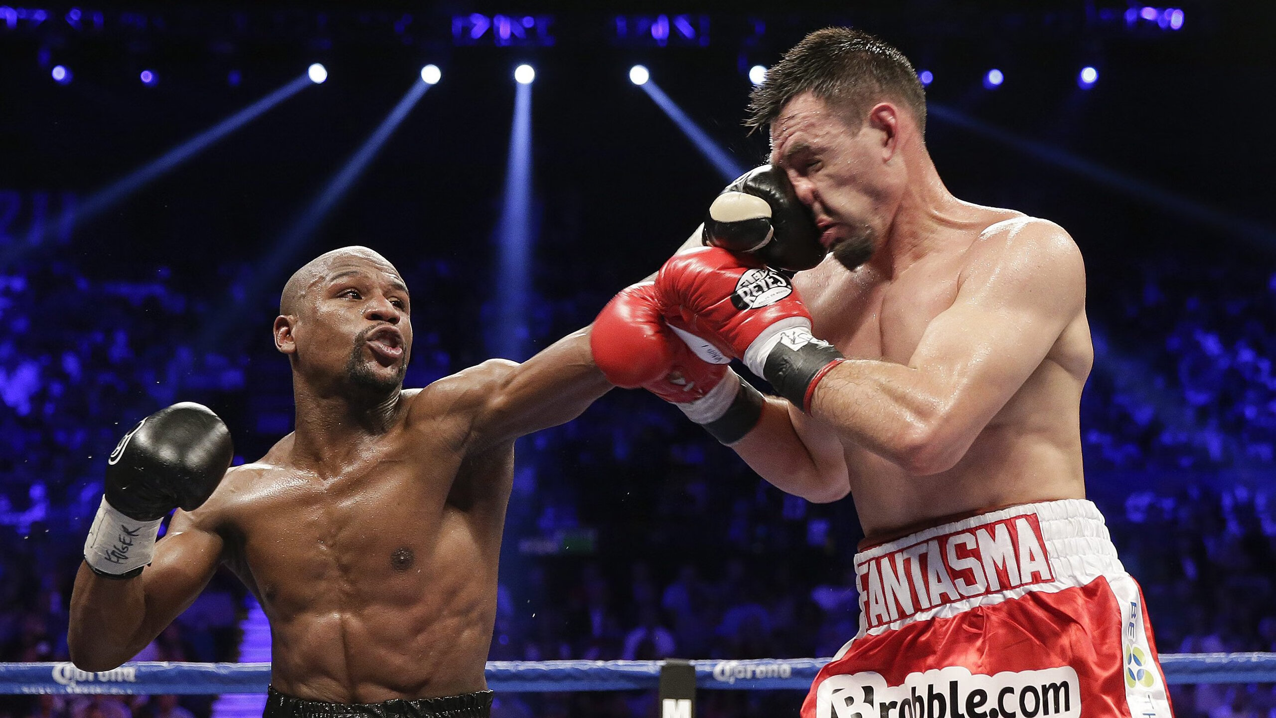 “亚戈·卡尔曼：阿根廷美洲狮队的力量与技巧并存的核心”